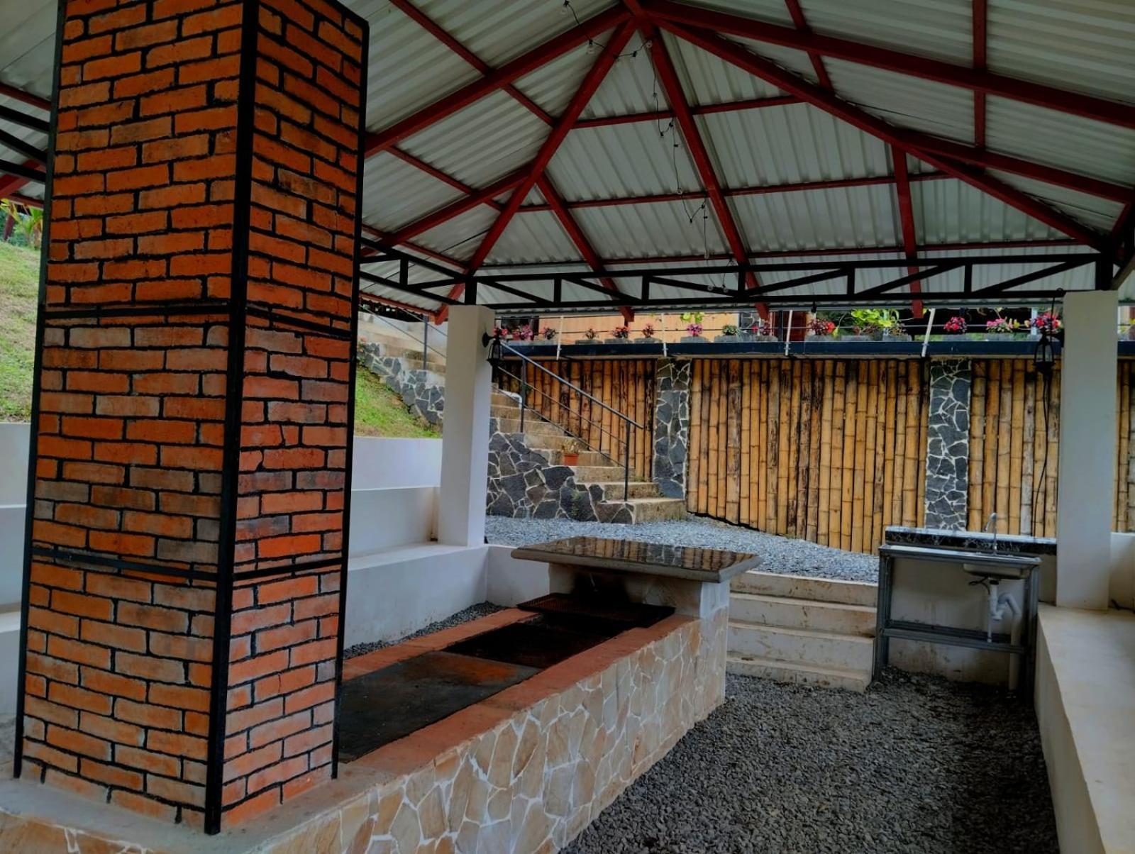 Hotel Rivel - Restaurant & Nature Retreat Turrialba Luaran gambar